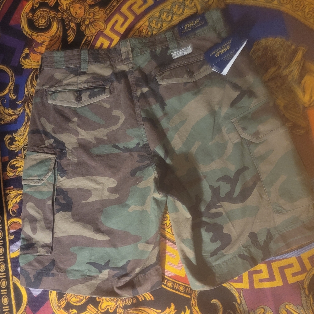 Polo Ralph Lauren Camo Chino Shorts - Picture 2 of 6